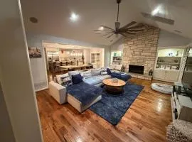 Perfect World Cup Home for Large Group or Family!