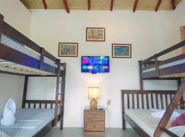 Serenity Bayside Resort, khách sạn ở Tabogon