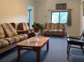 5 Bedroom Cottage at Rice Lake