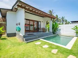 NEW Mawar Studios with private Pool in Selong Belanak