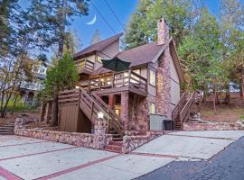 Lake Arrowhead में, होटल Mellow Mountain Resort