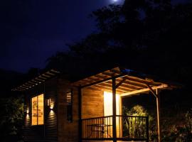 Refugio La Tángara del Río, khách sạn ở Cocorná