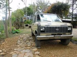 Sobre ruedas Camper Van