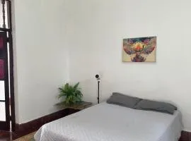 Hostal la mansion be House