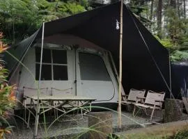 corak alam glamping