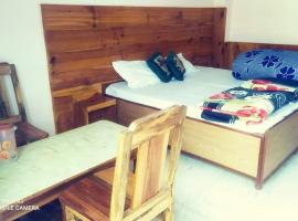 Suket homestay, Hotel in Jhungi