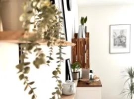 COZEE - Central Apartment with Netflix