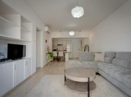 Aphrodite Limassol Apartment – hotel w mieście Limassol