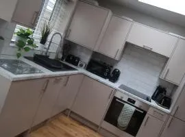 Airy 3 bedroom House