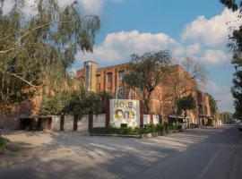 Hotel One Faisalabad – hotel w mieście Fajsalabad
