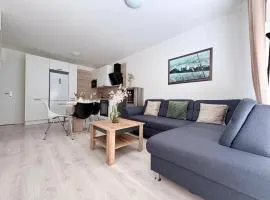 nook I Morusa airport apartment