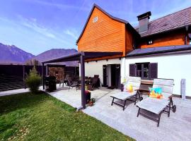 Ferienhaus TraunseeStrand, hotel din Ebensee