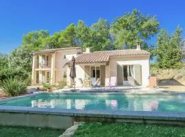 Villa in Roaix near Mont Ventoux