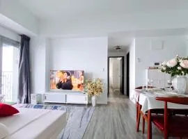 Luxury 2BR Retreat Next to OKADA SOLAIRE Casino MOA Manila Airsports
