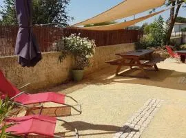 Maison Confortable près de Pierrelatte - 40 m² avec Jardin