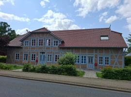 Idyllic apartment with garden, hotel i Jameln