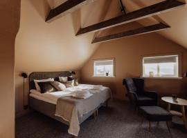 Trakt Forest Hotell Gårdshotell, hotel i Holsbybrunn