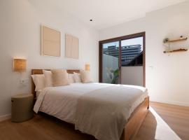 Can Milà Apartments Sitges, hotel in Sitges