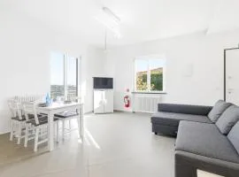 Hostdomus - Sunrise Platinum Sea View - Finale Ligure