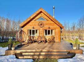 Hobu House - a Cozy, Private Cabin by the Forest near Haapsalu, готель у місті Хаапсалу