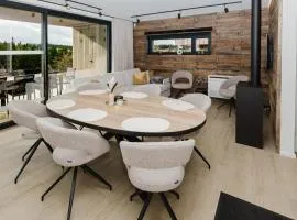 Nature Lake Village – Villa Timberly n°16 – 8 personnes avec jacuzzi