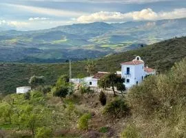 El Cielo, Cortijo en el corazón de las montañas