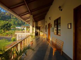 Karthakaad Mane, CGH Earth Saha, hotel di Padakal