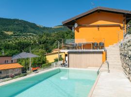Casa Santari, hotelli kohteessa Parzanica