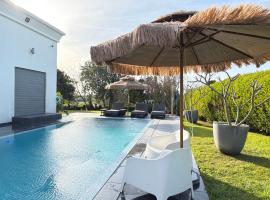 Aharon boutique suite, hotel i Pardes H̱anna