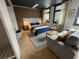 B-ROOMS Bleisure Hotel, hotel v destinaci Manno