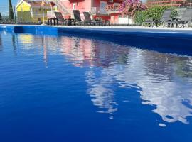 Lipovac resort Ficus, hotelli kohteessa Bilice