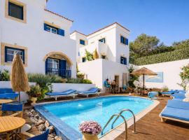 Castri Village Kythira Quality Resort、アギア・ペラギア・キュティーラのホテル