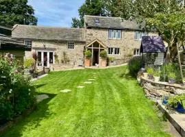 28 NIGHT MINIMUM STAY Unique 18th-Century Grade II Listed Barn & Cottage