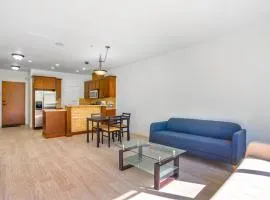 2 bedrooms 2 bathrooms