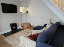 Home at 5B Stylish City Stay King Bed Near Cardiff Centre