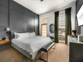 Superior King Room at The Emerald