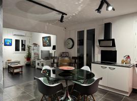 Dormez chez une artiste peintre, hôtel à Caux