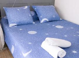 cocon tout confort avec parking gratuit, Hotel in Nimes