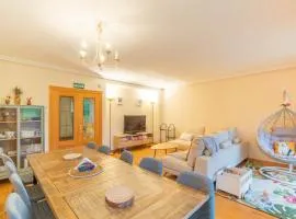 Gran chalet con jardín a 5 minutos de Pamplona
