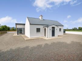 3 Bed in Tomnahealy Little oc-t32392, khách sạn ở Castletown