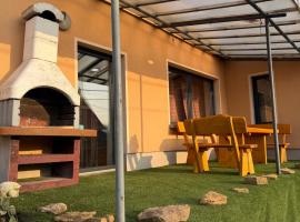 Ferienwohnung Freund & Berndt, viešbutis mieste Nermsdorf