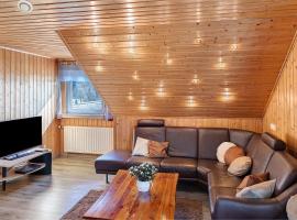 Fewo Tanja's Blumenparadies, hotel u gradu Hollfeld