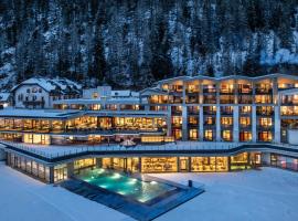 Die Post am Ortler, hotel em Solda