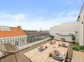 BmyGuest - River View Terrace Apartment