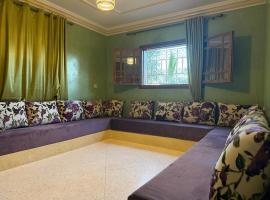 Ghali house – hotel w mieście Demnate