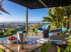 Alta Luminara Boutique Residence Sea View Terraces Marbella Hills, hotel i Benahavís
