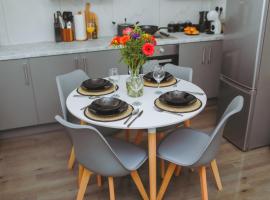 Perfectly Located City Centre Apartments, hotel i Reading