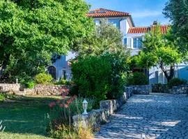 Beach House EVITA with sea view