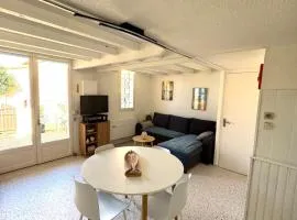 Maison T3 terrasse, plage et commerces à pied