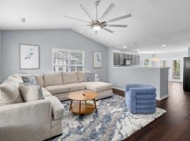 Blue Belle - Across from Pool near Credit One، فندق في تشارلستون